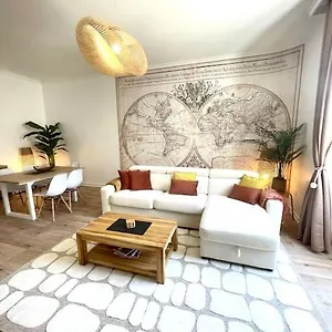 lchappe-chic-au-coeur-de-valence.hotels-rhonealpes.com/